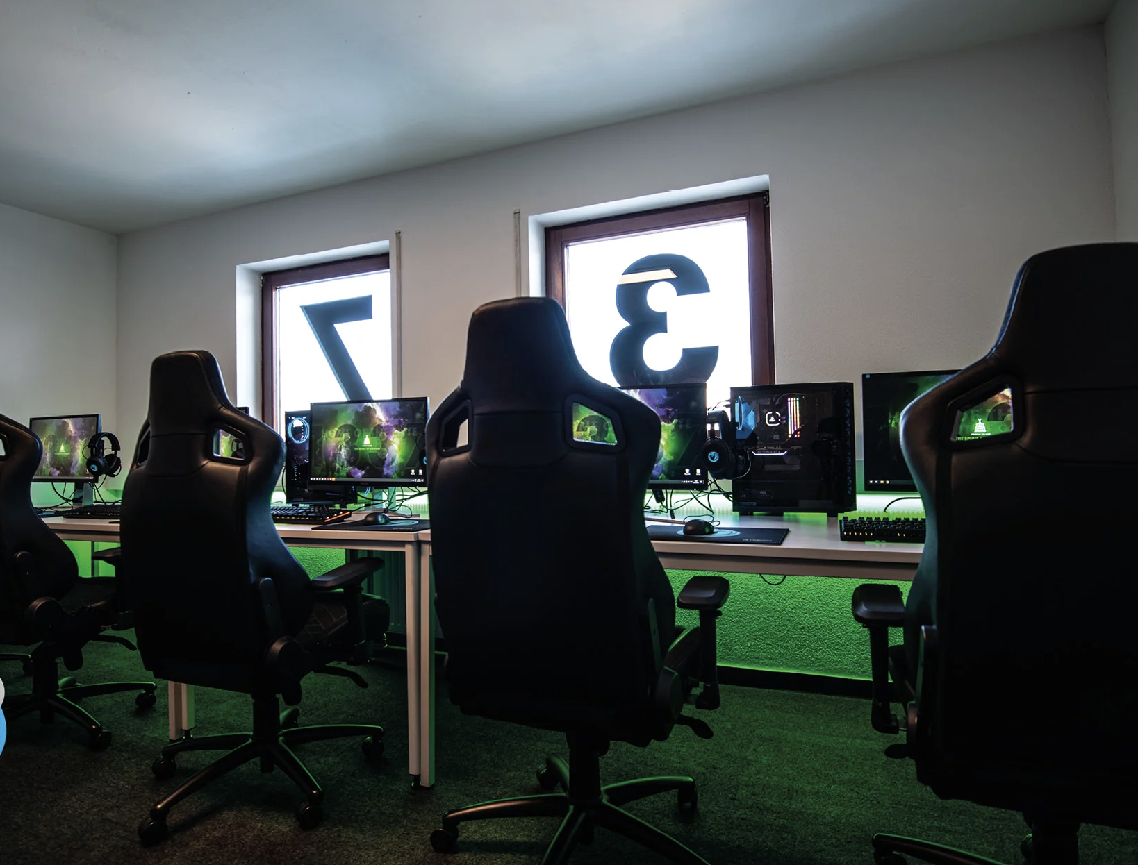 Professional E-Sports Training Room